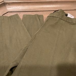 Olive leggings with side zipper